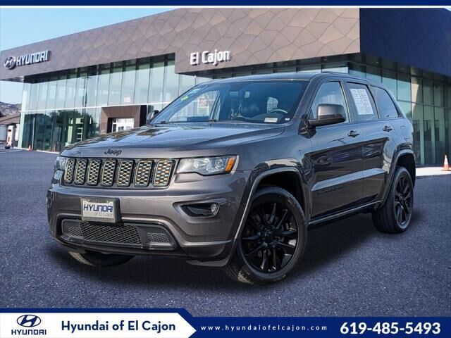 2018 Jeep Grand Cherokee Altitude — photo 1 of 21