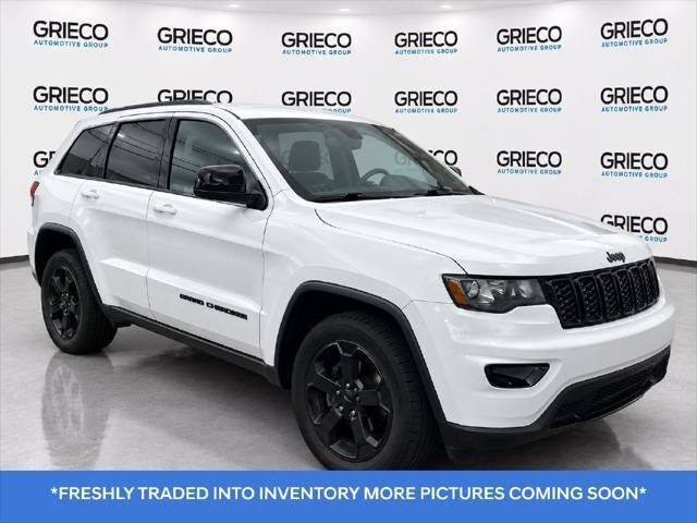 2020 Jeep Grand Cherokee Laredo — photo 1 of 4