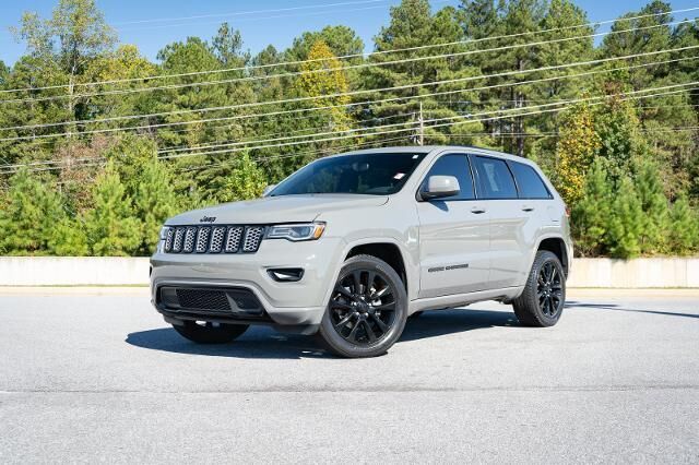 2020 Jeep Grand Cherokee Laredo