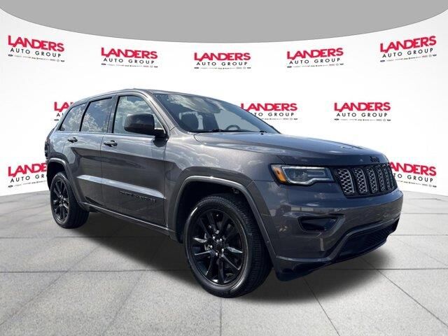 2021 Jeep Grand Cherokee Laredo E — photo 1 of 13