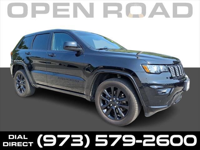2021 Jeep Grand Cherokee Laredo X — photo 1 of 13