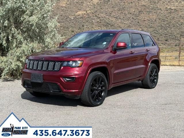 2020 Jeep Grand Cherokee Laredo
