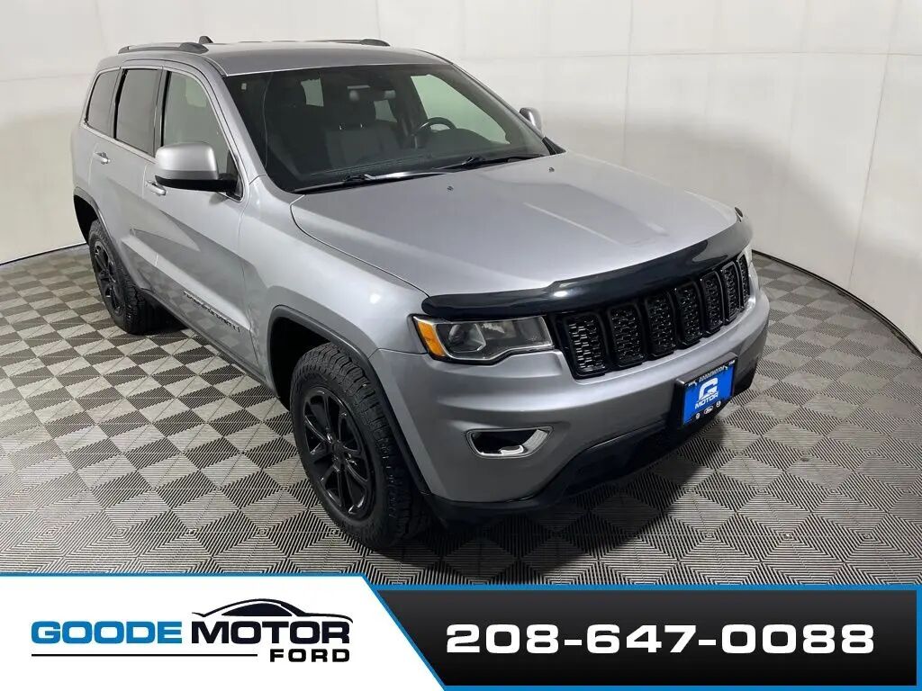 2021 Jeep Grand Cherokee Laredo E — photo 1 of 13