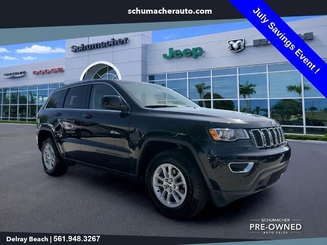 2019 Jeep Grand Cherokee Laredo — photo 1 of 13