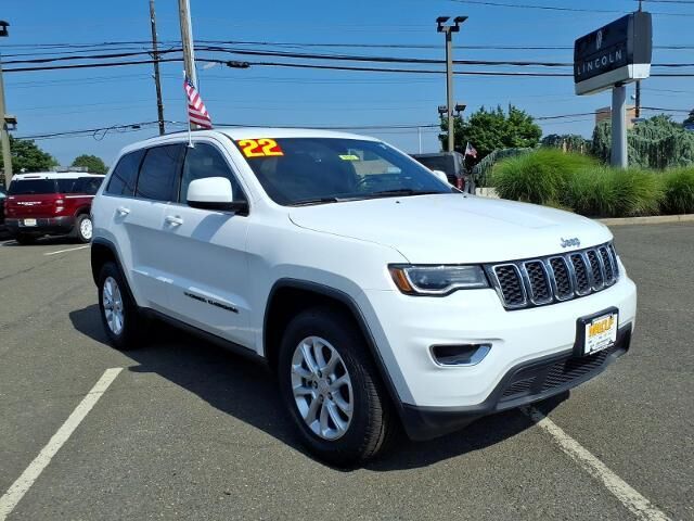 2022 Jeep Grand Cherokee WK Laredo X — photo 1 of 13