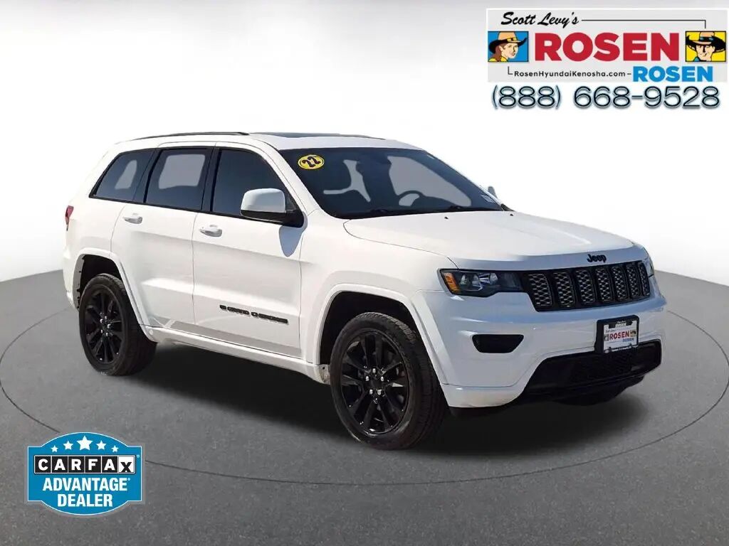 2022 Jeep Grand Cherokee WK Laredo X — photo 1 of 13