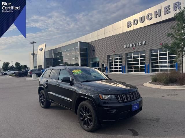 2018 Jeep Grand Cherokee Laredo — photo 1 of 39