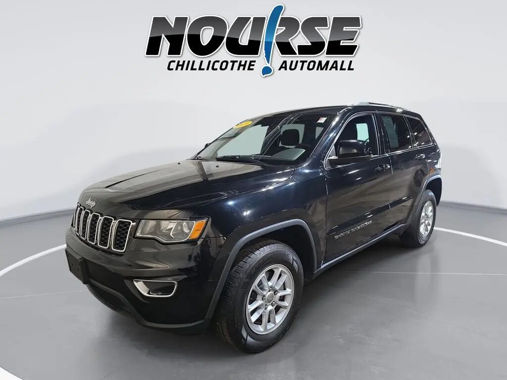 2019 Jeep Grand Cherokee Laredo — photo 1 of 19