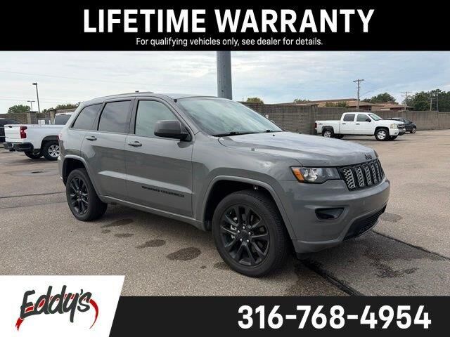 2022 Jeep Grand Cherokee WK Laredo X — photo 1 of 26