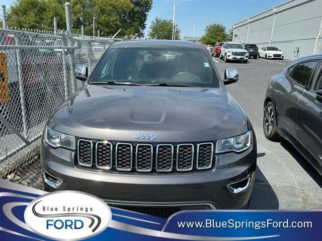 2017 Jeep Grand Cherokee Limited — photo 1 of 5