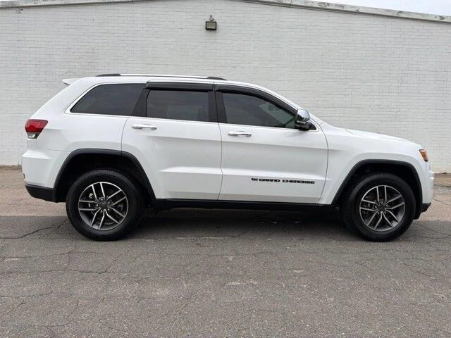2022 Jeep Grand Cherokee WK Limited — photo 1 of 1