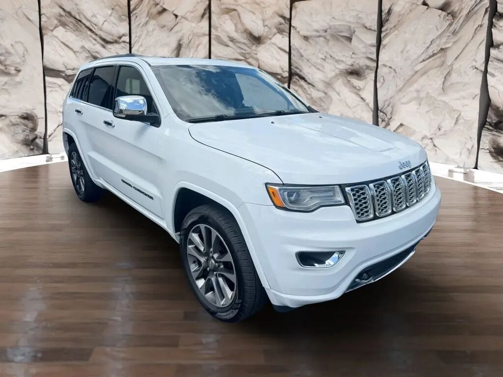 2017 Jeep Grand Cherokee Overland — photo 1 of 13