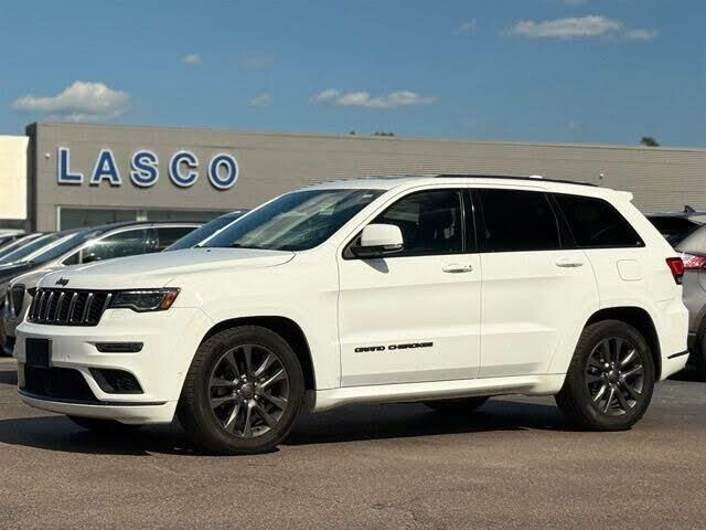 2019 Jeep Grand Cherokee Overland — photo 1 of 14