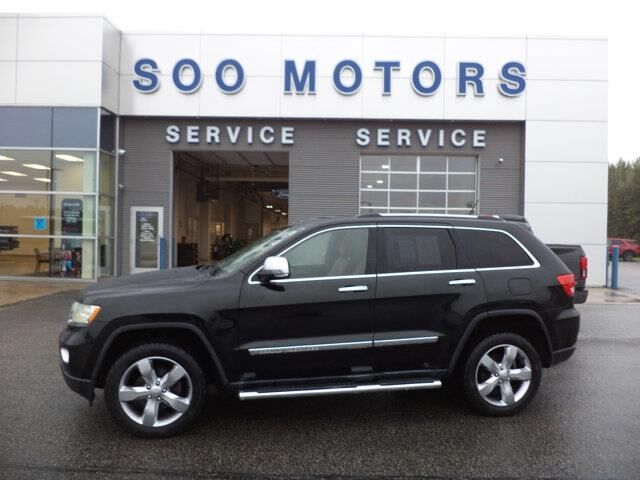 2012 Jeep Grand Cherokee Overland — photo 1 of 24