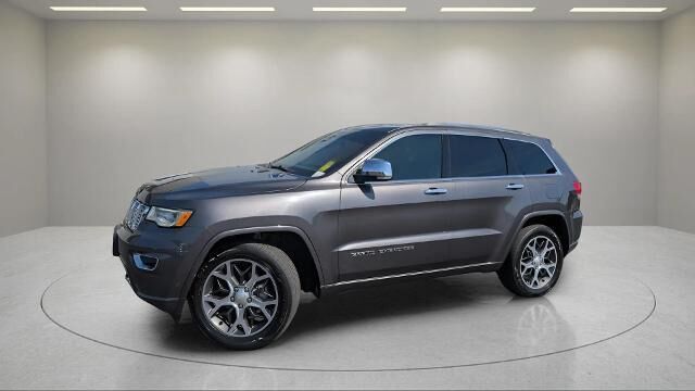 2019 Jeep Grand Cherokee Overland — photo 1 of 13