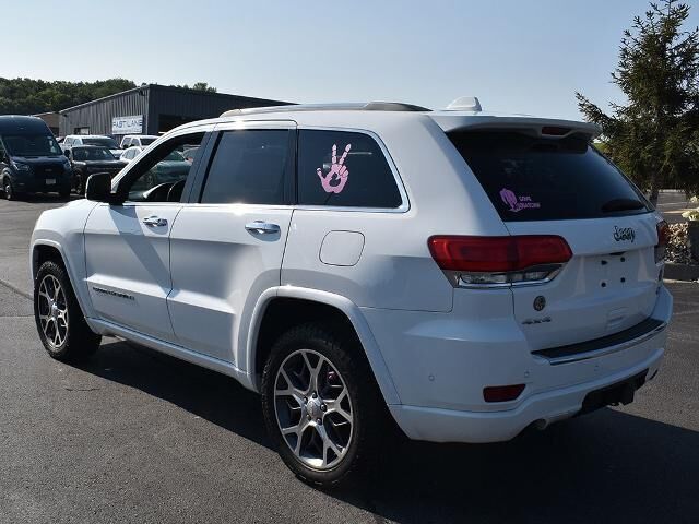 2020 Jeep Grand Cherokee Overland — photo 1 of 24