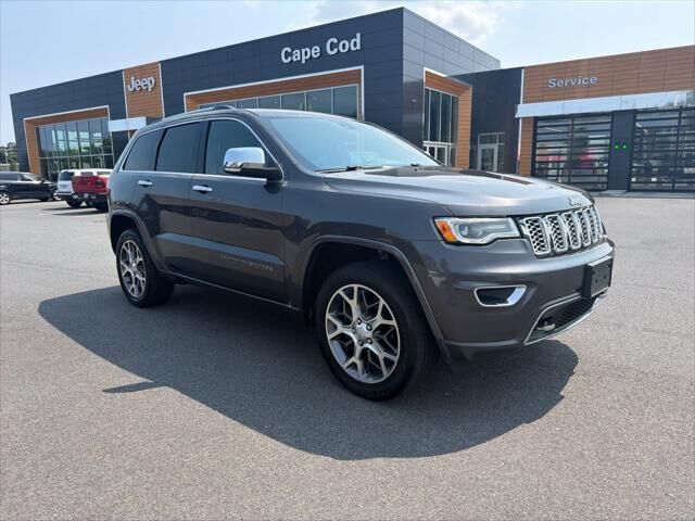 2020 Jeep Grand Cherokee Overland — photo 1 of 13