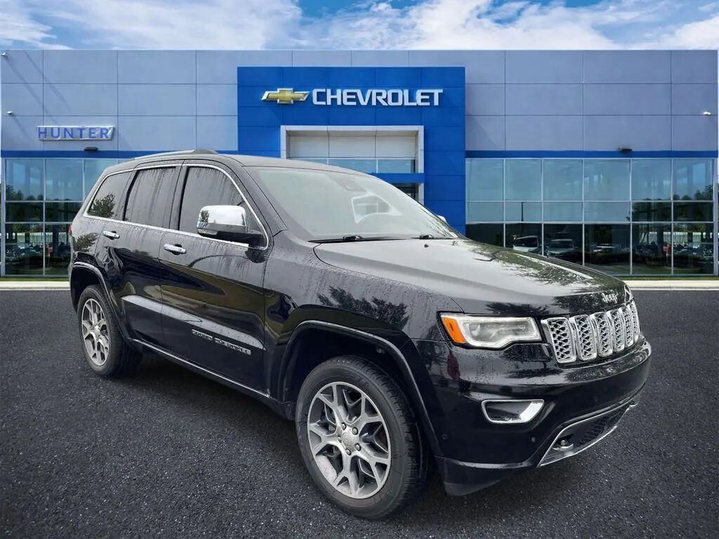 2020 Jeep Grand Cherokee Overland — photo 1 of 14