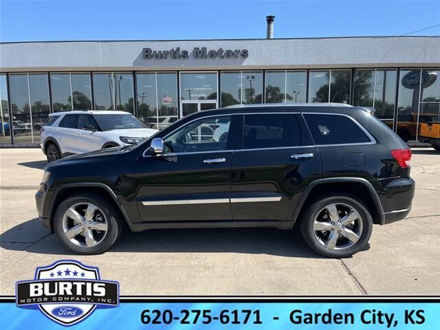 2012 Jeep Grand Cherokee Overland — photo 1 of 13