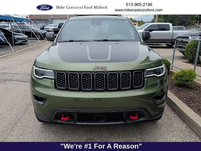 2019 Jeep Grand Cherokee Trailhawk — photo 1 of 8