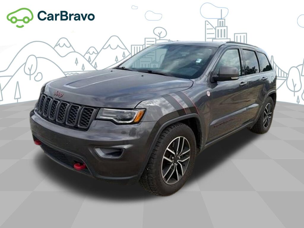2021 Jeep Grand Cherokee Trailhawk — photo 1 of 6