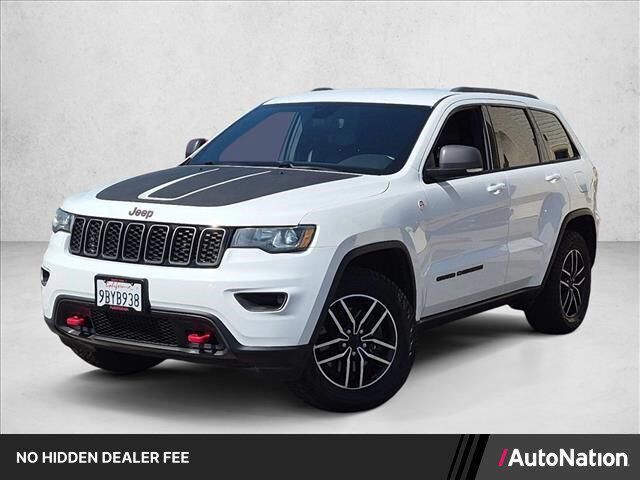 2019 Jeep Grand Cherokee Trailhawk — photo 1 of 13