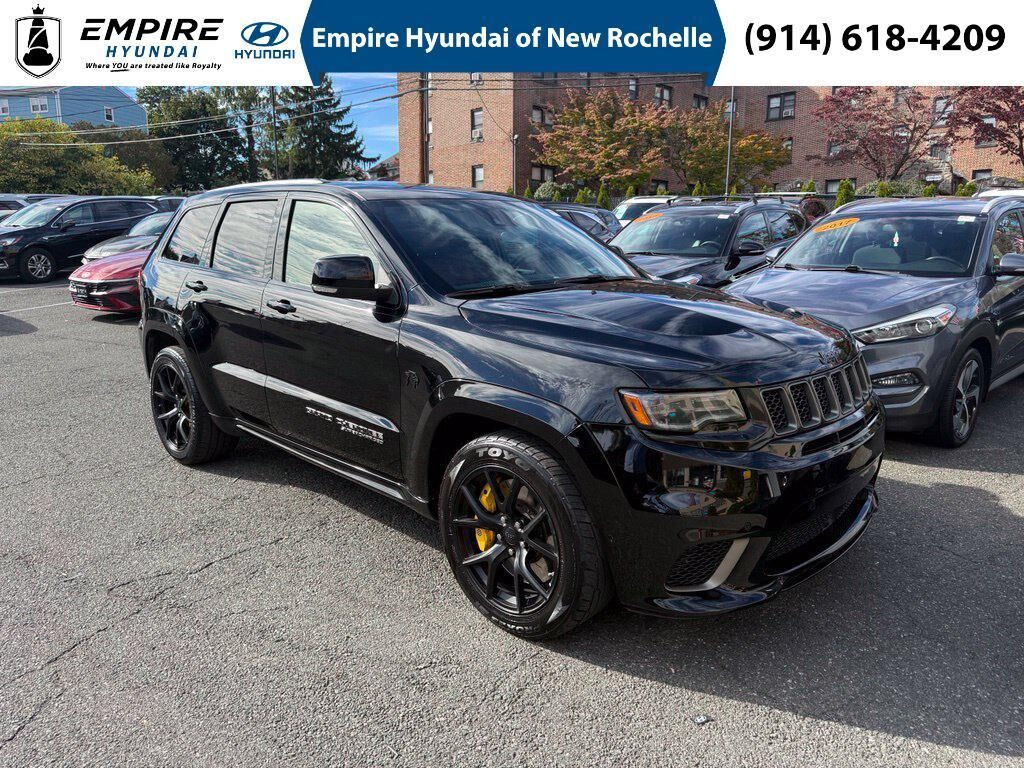 2020 Jeep Grand Cherokee Trackhawk — photo 1 of 13
