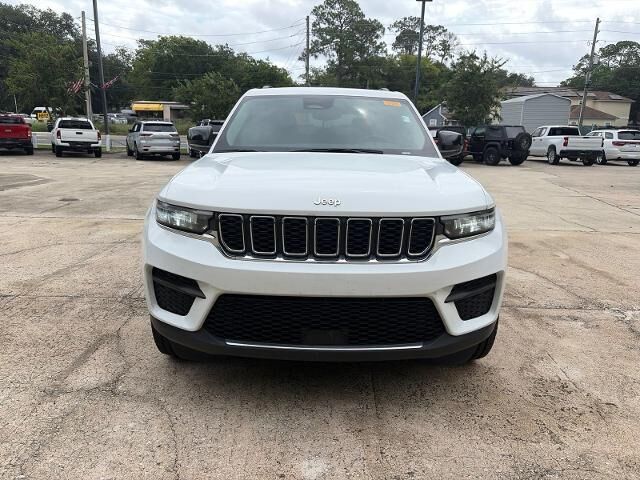 2023 Jeep Grand Cherokee Laredo