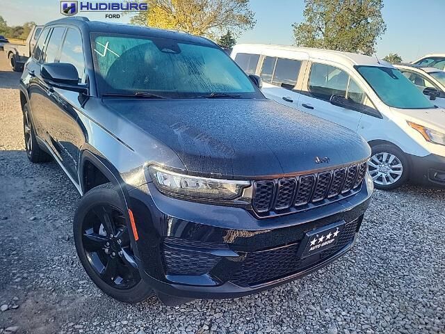2023 Jeep Grand Cherokee Laredo