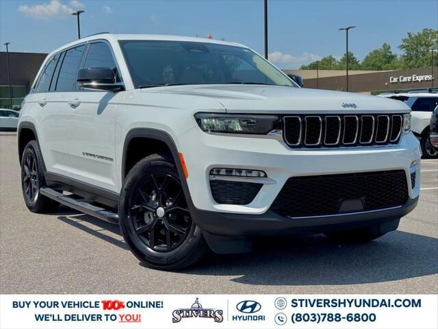 2022 Jeep Grand Cherokee Limited — photo 1 of 39