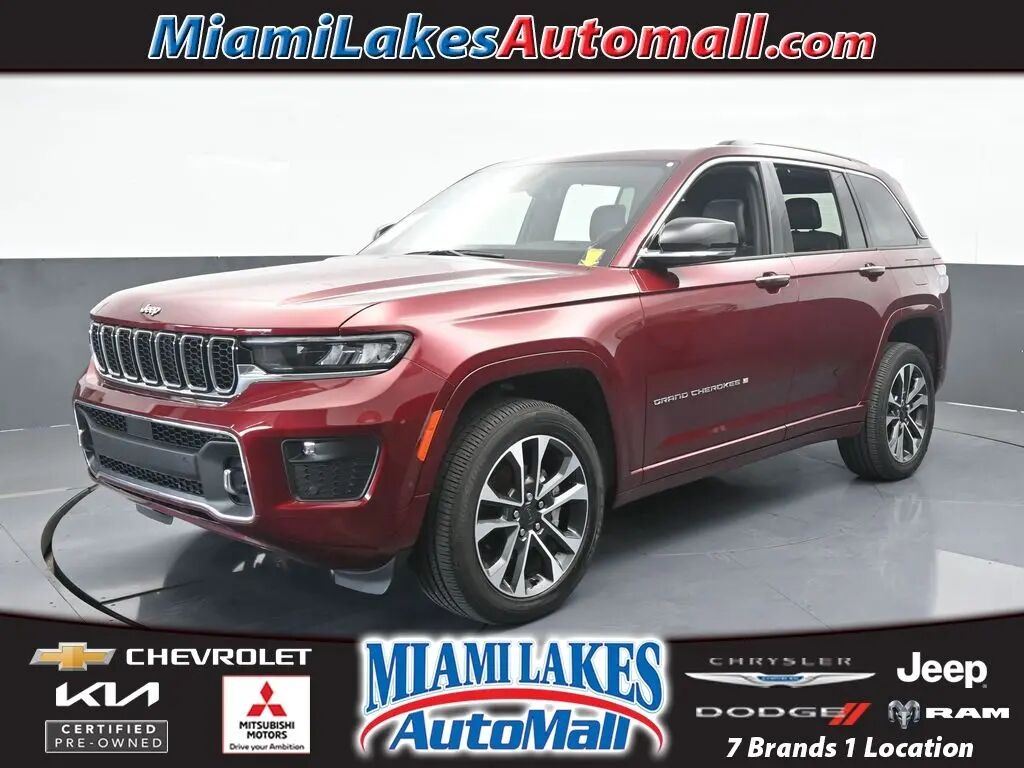 2023 Jeep Grand Cherokee Overland — photo 1 of 13