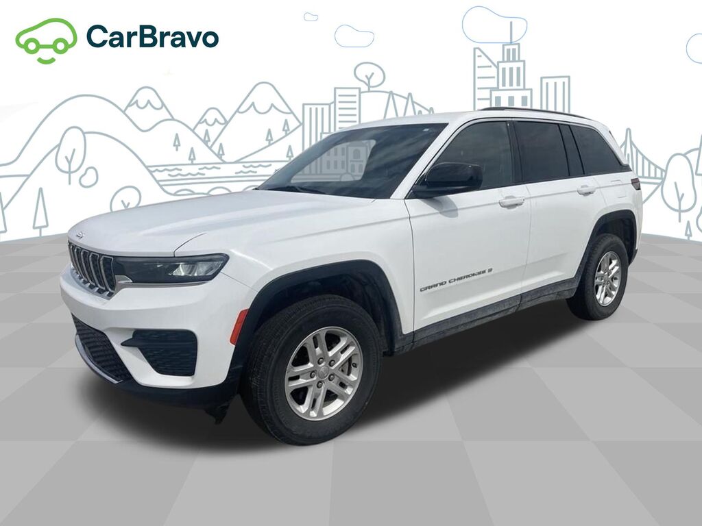 2022 Jeep Grand Cherokee Laredo 4x4 — photo 1 of 7