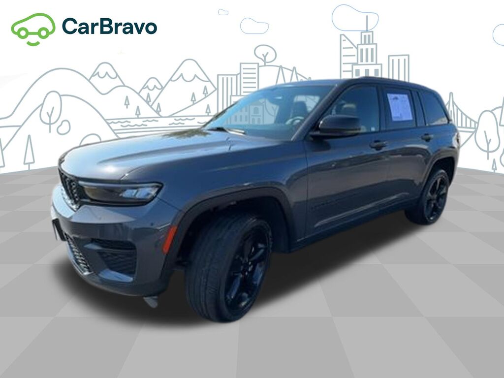 2023 Jeep Grand Cherokee Altitude 4x4 — photo 1 of 7