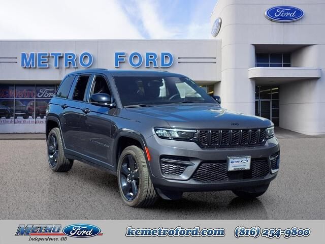 2023 Jeep Grand Cherokee Laredo