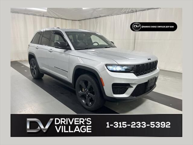 2023 Jeep Grand Cherokee Altitude