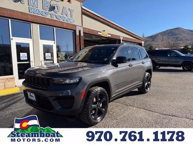 2023 Jeep Grand Cherokee Laredo