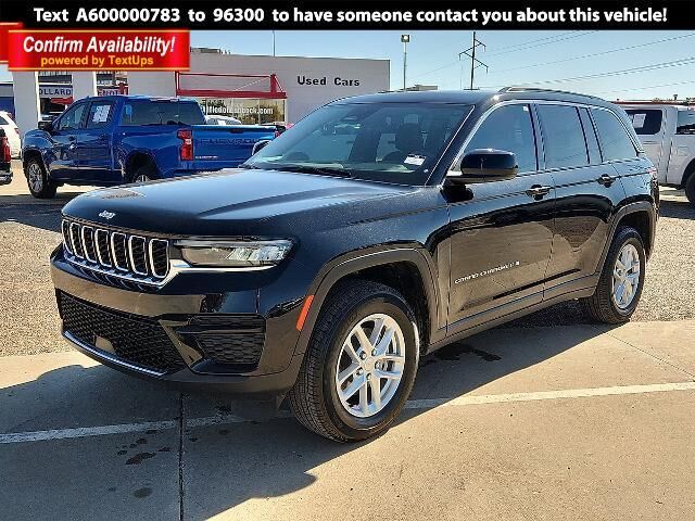 2025 Jeep Grand Cherokee Laredo