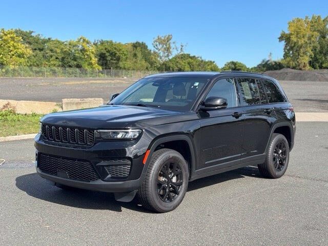 2024 Jeep Grand Cherokee Laredo