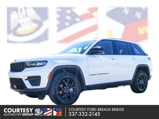 2025 Jeep Grand Cherokee Laredo