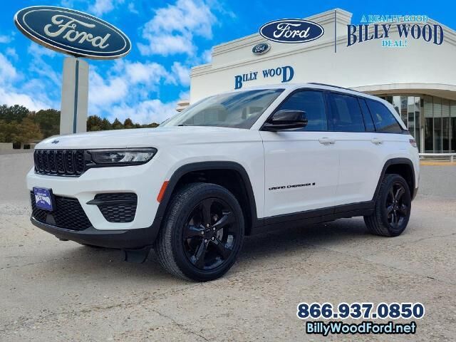 2023 Jeep Grand Cherokee Laredo