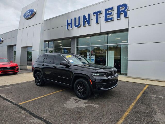 2023 Jeep Grand Cherokee Laredo