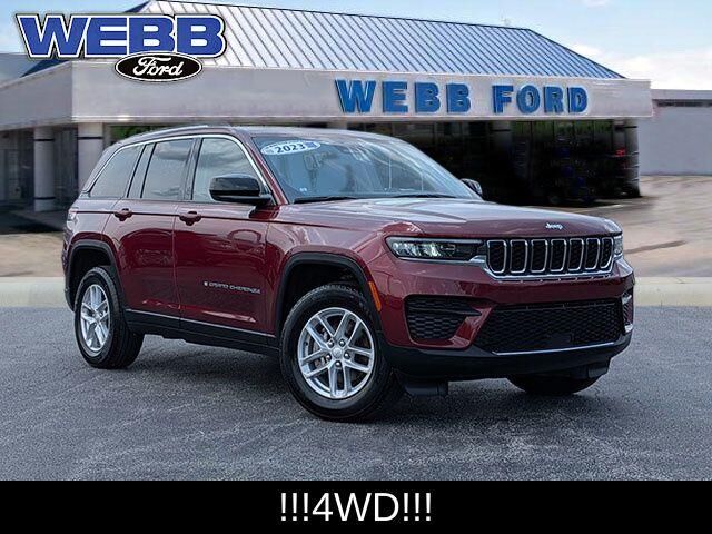 2023 Jeep Grand Cherokee Laredo