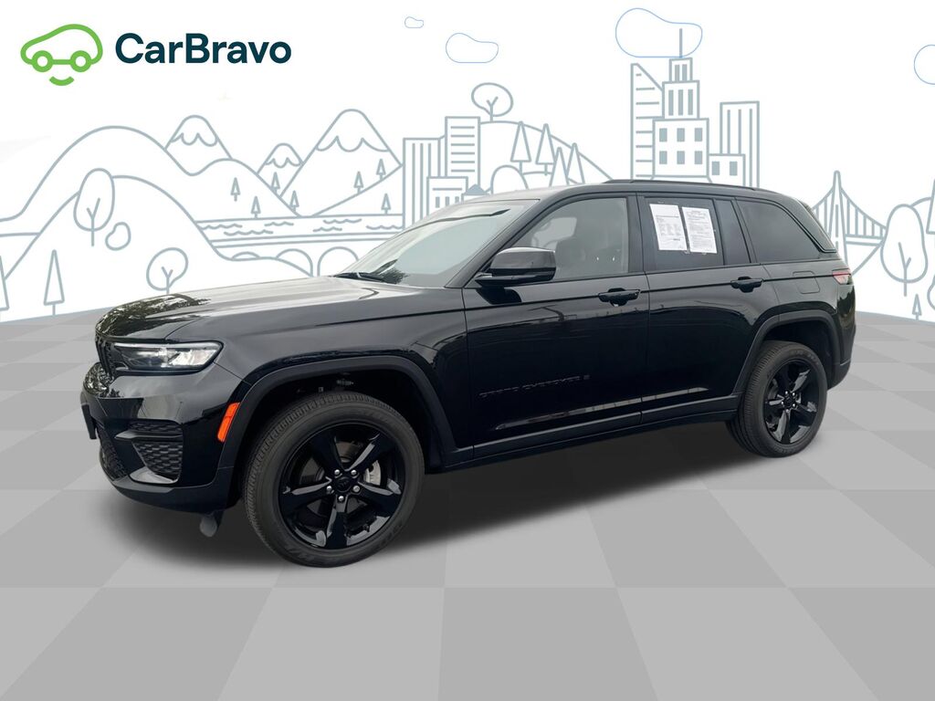 2023 Jeep Grand Cherokee Altitude 4x4 — photo 1 of 6