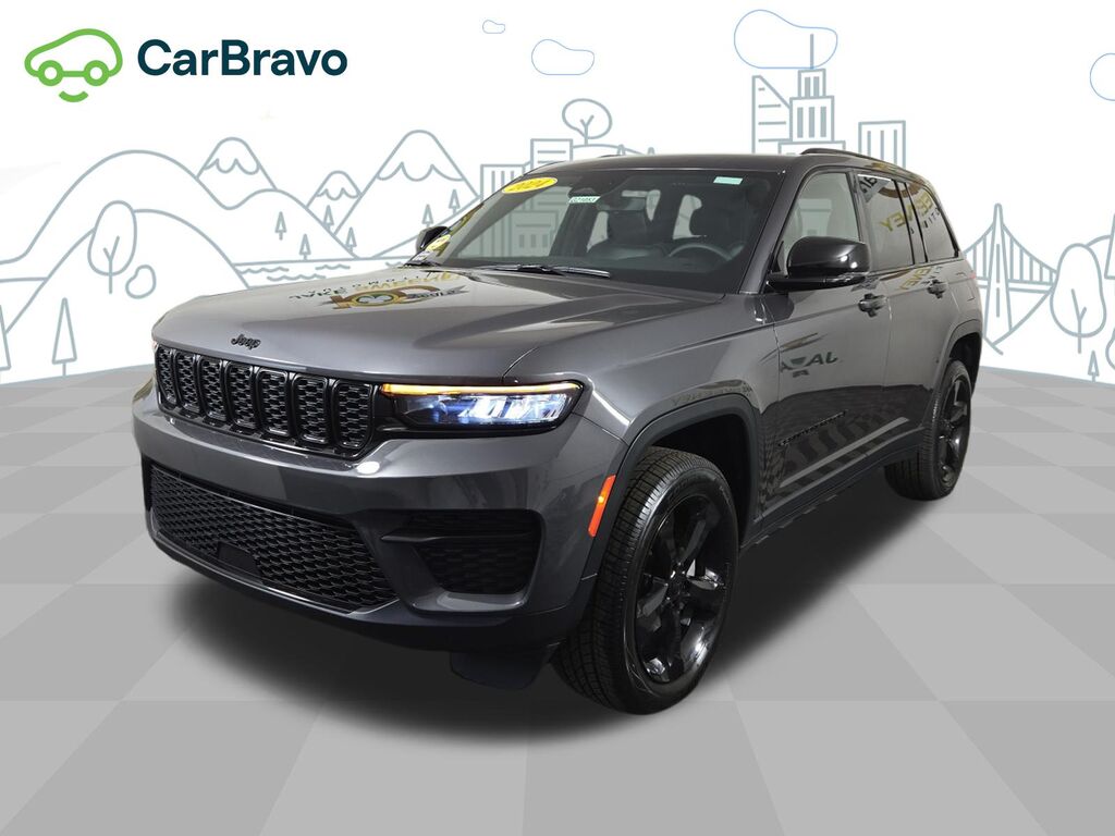 2024 Jeep Grand Cherokee Altitude X 4x4 — photo 1 of 7