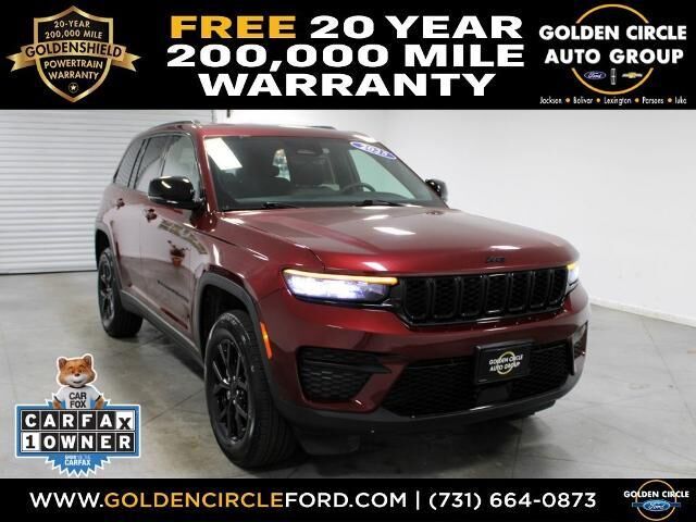 2025 Jeep Grand Cherokee Laredo