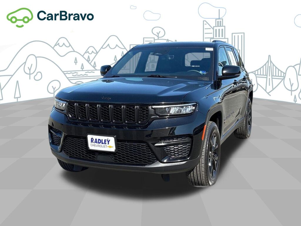 2025 Jeep Grand Cherokee Altitude — photo 1 of 6