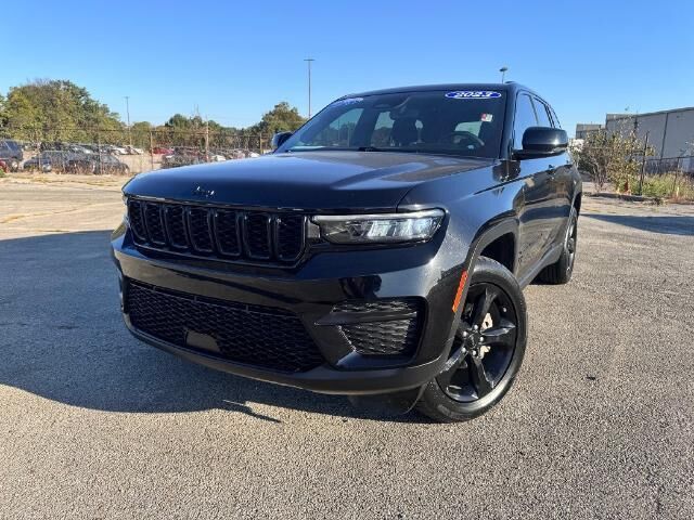 2023 Jeep Grand Cherokee Laredo