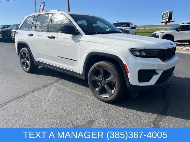 2023 Jeep Grand Cherokee Altitude