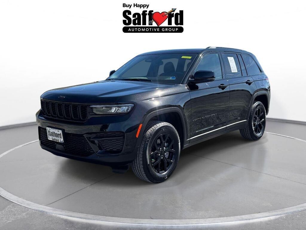 2025 Jeep Grand Cherokee Altitude X — photo 1 of 26