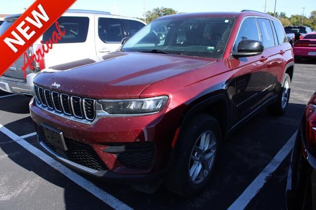 2023 Jeep Grand Cherokee Laredo